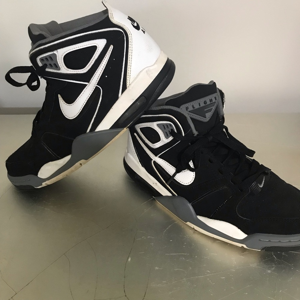 Classic Nike Air Flight Falcon